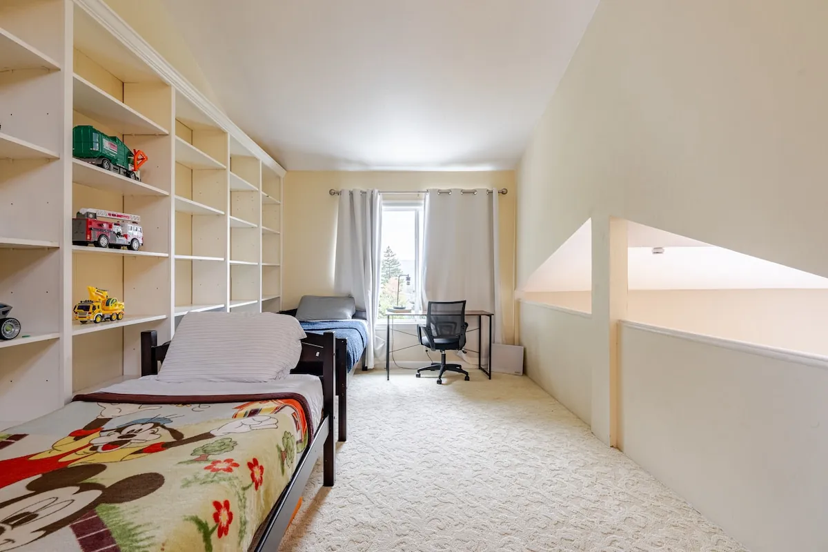 Kitchen dining area with bar seating