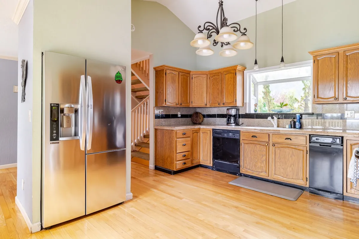 Breakfast bar with pendant lighting
